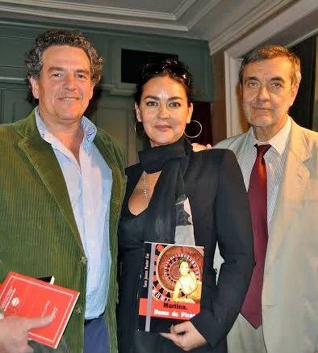 How Carlos Scola Pliego Met Sade Adu