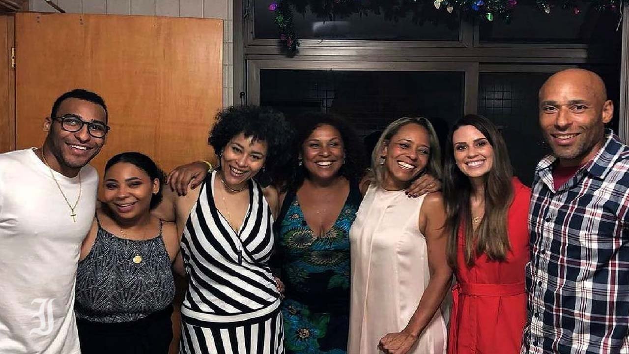 Pele Velentina Siblings