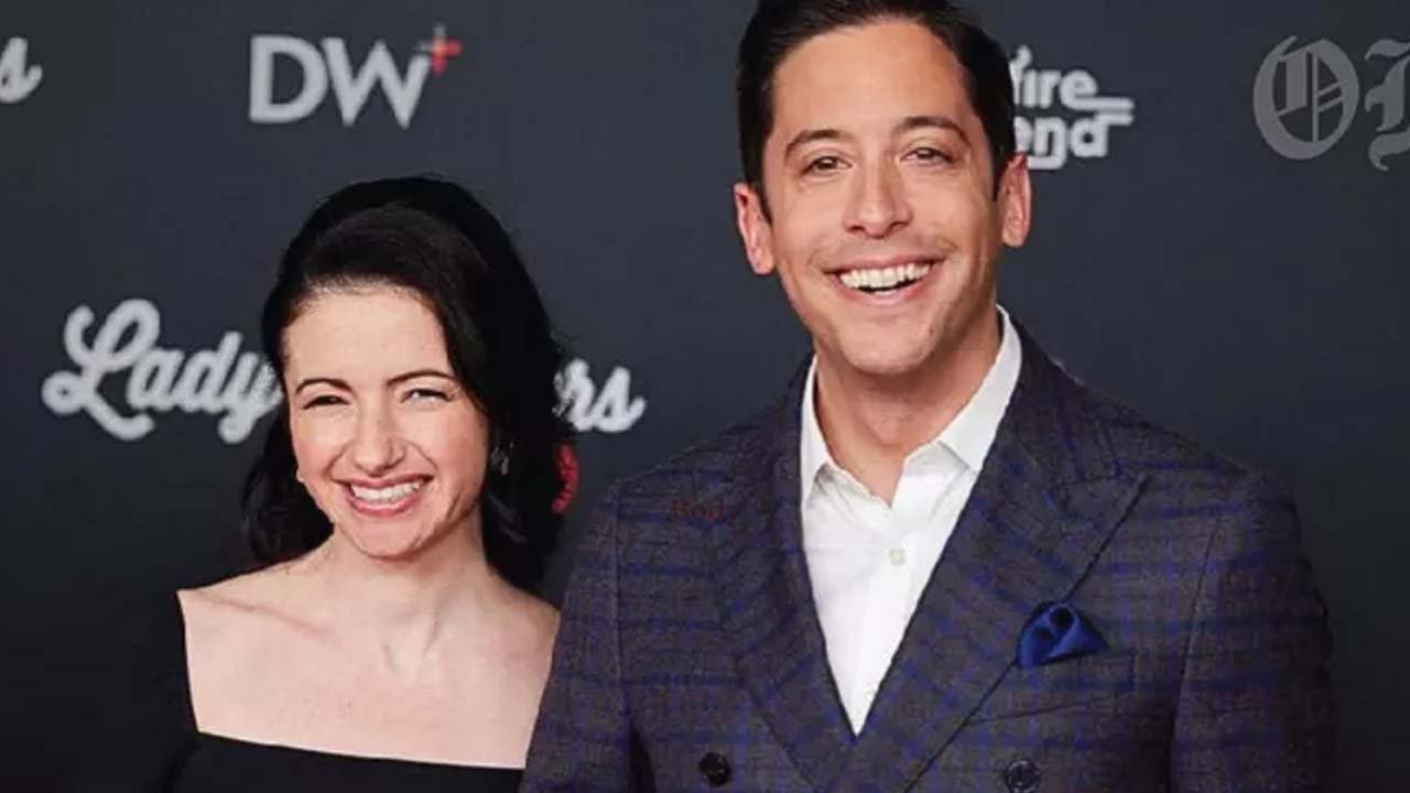 How She Met Michael Knowles