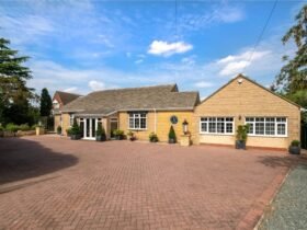 How Estate Agents Market Rural and Market-Town Homes in Stamford and Bourne