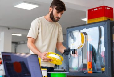 How to Print Logos on Plastic Cups Using Screen Printing Machines
