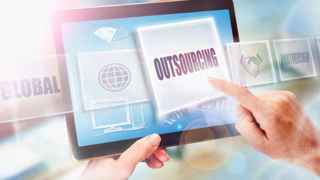 Practical Ways to Outsource Small Business Tasks Online
