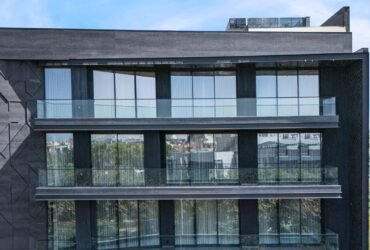 Understanding Exterior Cladding Performance in Variable Climate Conditions