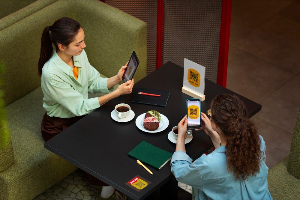 Integrated Online Ordering for MICROS POS: How Restaurants Can Avoid Double Entry and Marketplace Fees