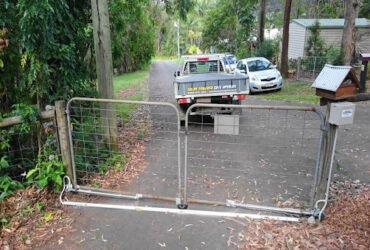 solar powered double swing gate opener