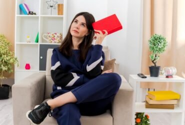 How to Make a Small Lounge Feel New This Spring with One Small Lounge Sofa Upgrade