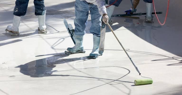 How Pool Replastering Restores the Beauty and Performance of Your Swimming Pool