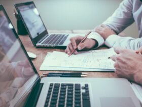 How Professional Assignment Help and Thesis Writing Services Can Boost Your Grades