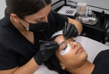 Health, Safety, and Hygiene Standards Taught in UK Eyelash Courses Explained